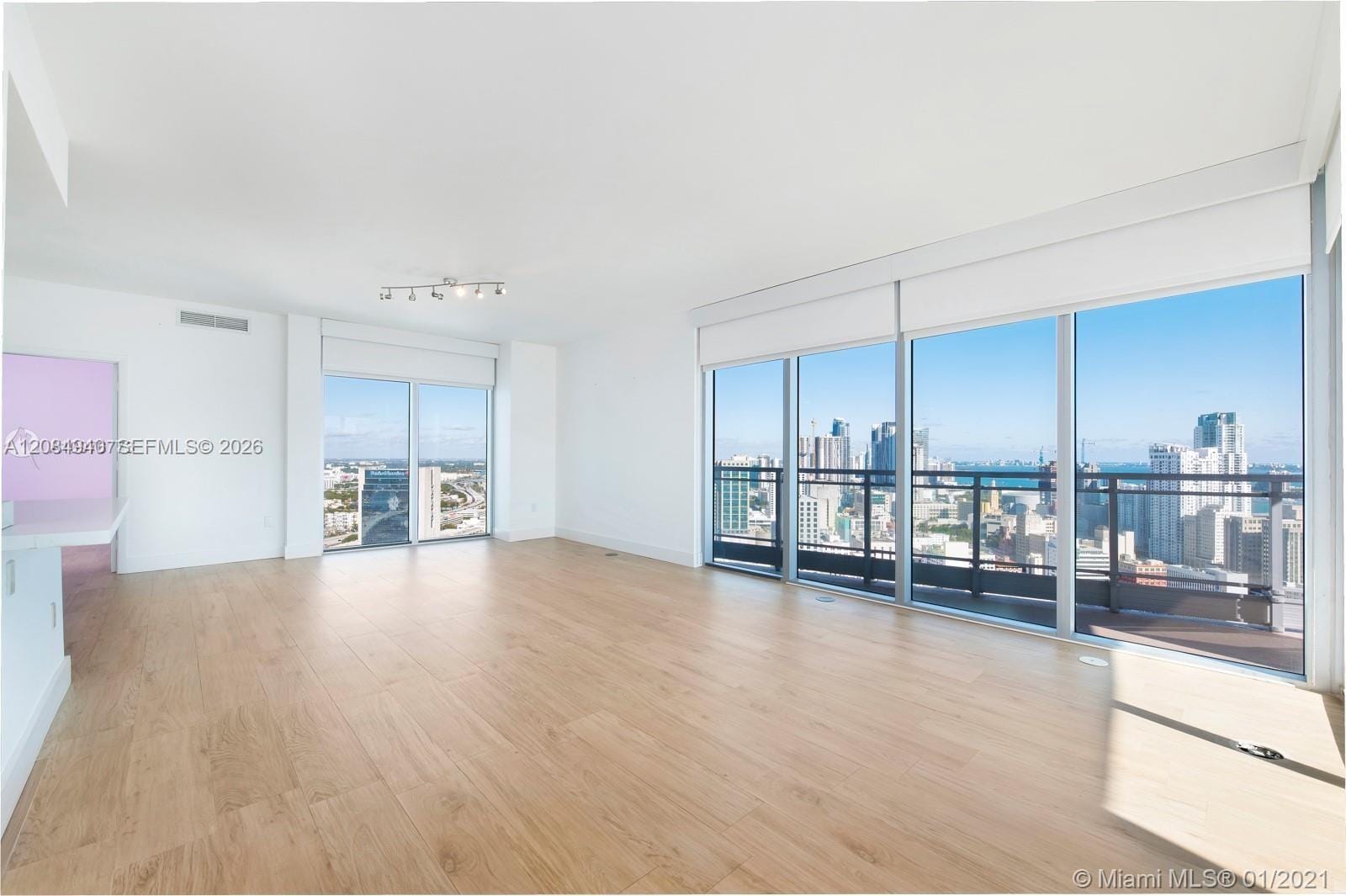 90 SW 3rd Street 4004 — photo 2