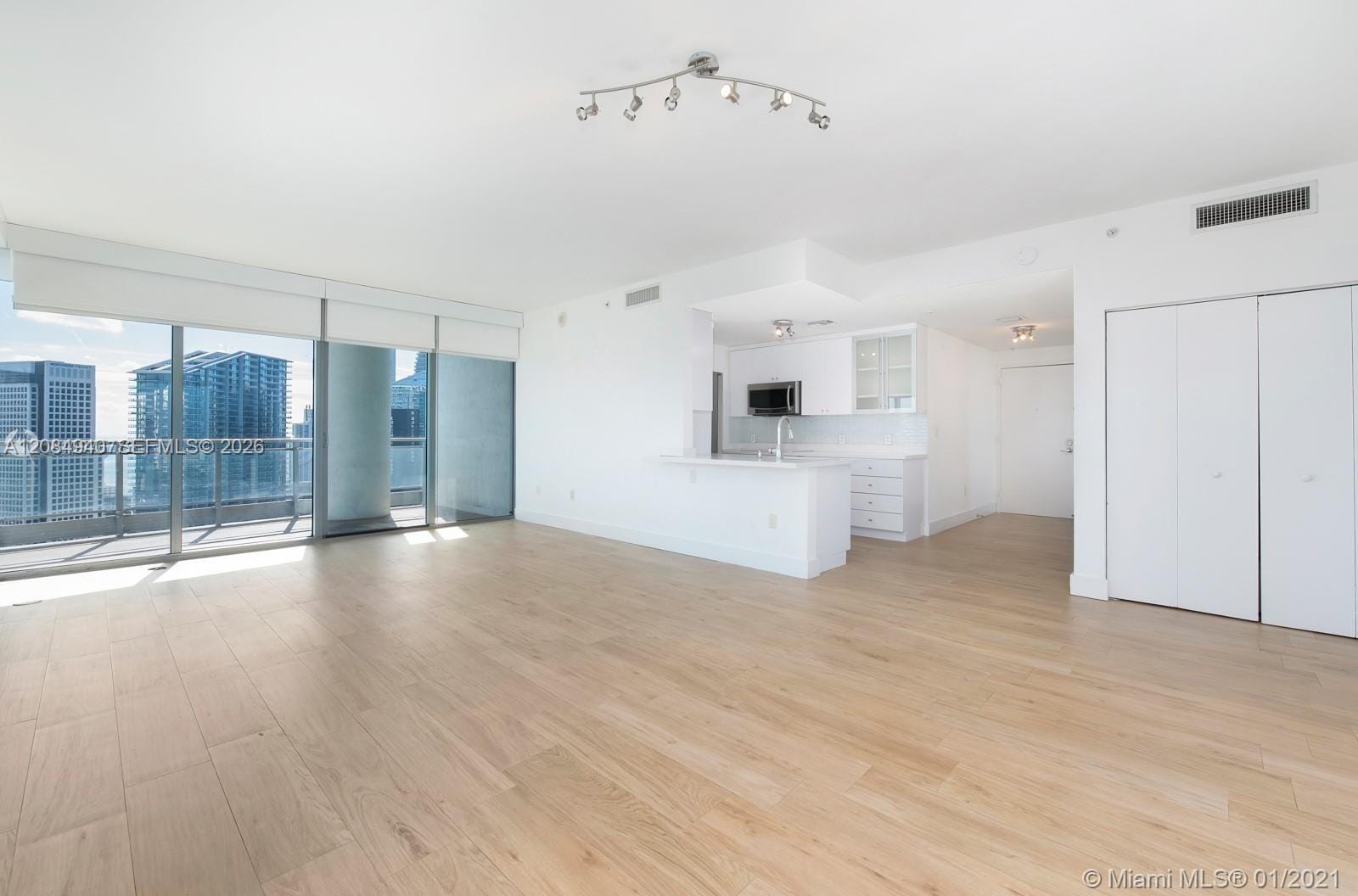 90 SW 3rd Street 4004 — photo 4