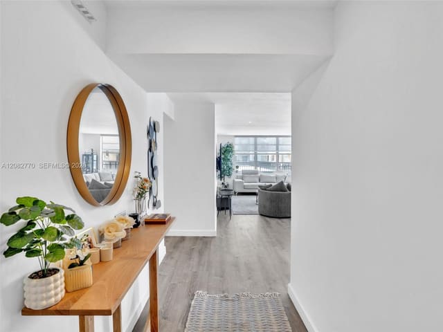 2780 NE 183rd Street 302, Commodore Plaza, Aventura, FL