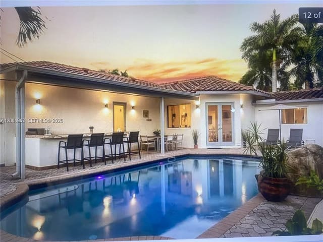 1116 N 13th Court, Hollywood, FL 33019
