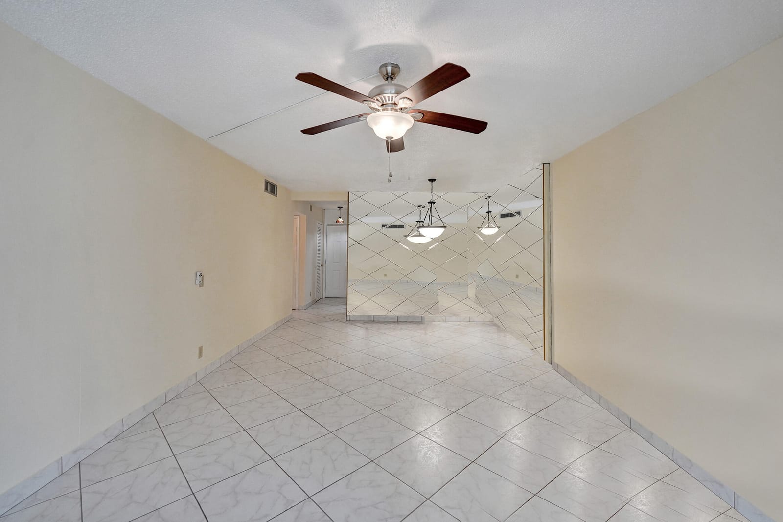 610 NE 12TH Avenue 306, Hallandale Beach, FL 33009 photo 13