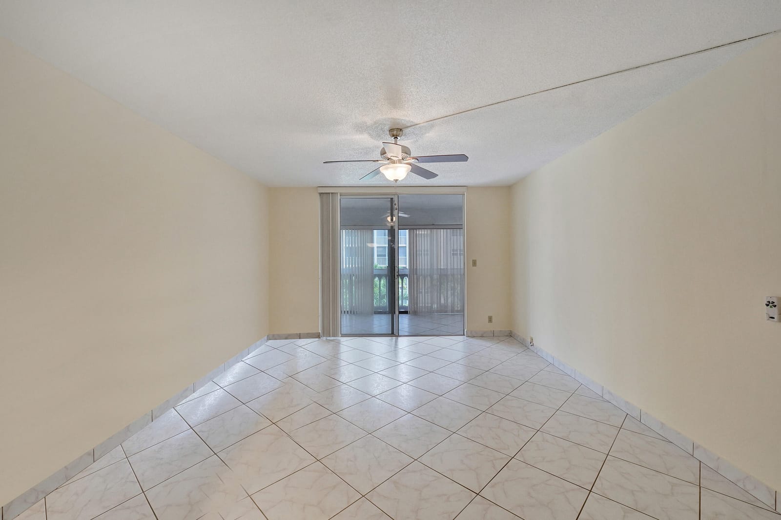 610 NE 12TH Avenue 306, Hallandale Beach, FL 33009 photo 15