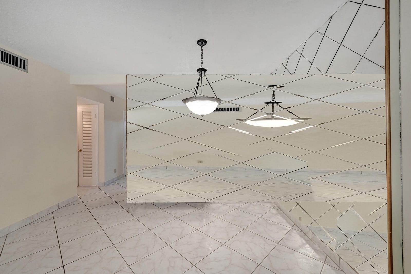 610 NE 12TH Avenue 306, Hallandale Beach, FL 33009 photo 16
