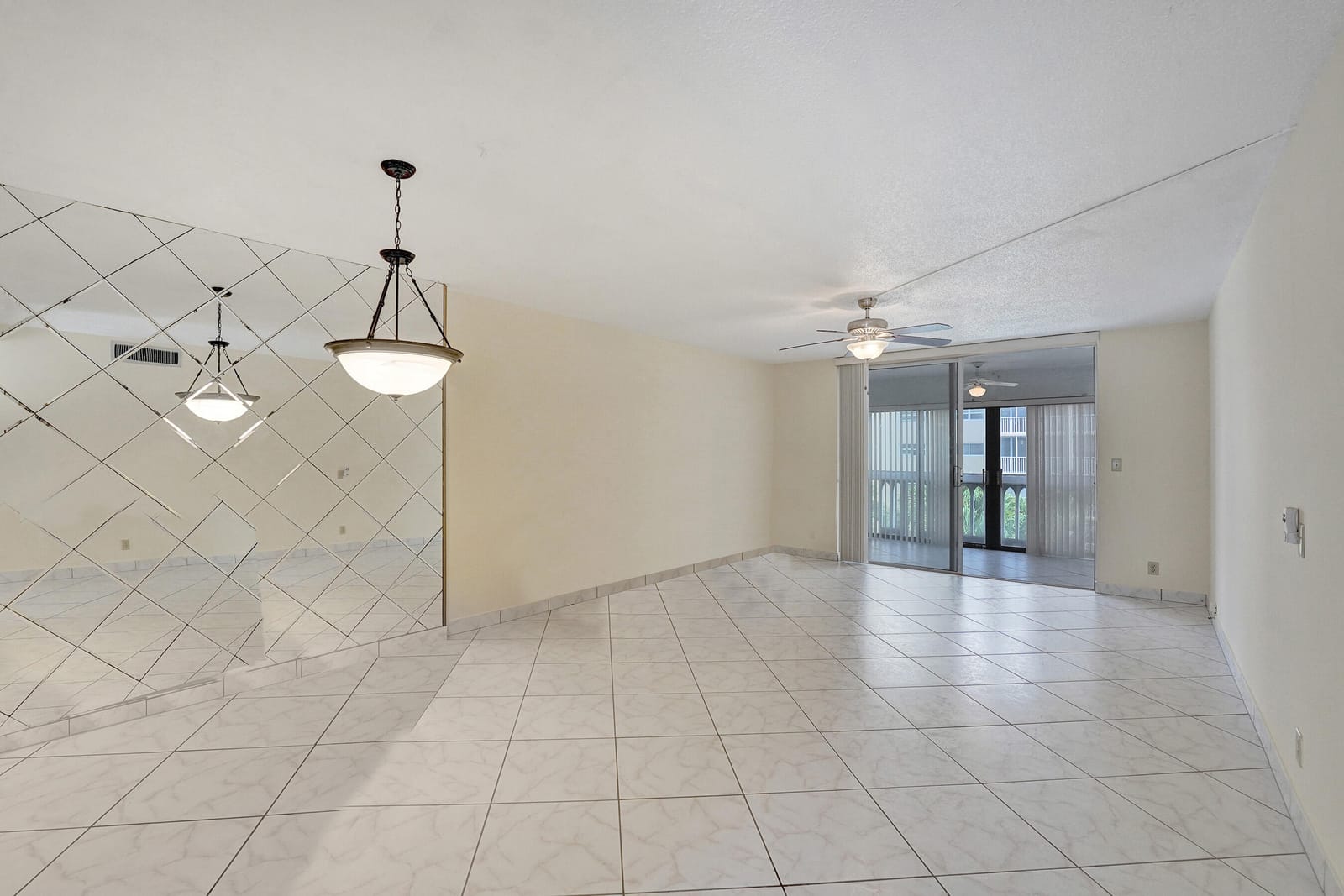 610 NE 12TH Avenue 306, Hallandale Beach, FL 33009 photo 17