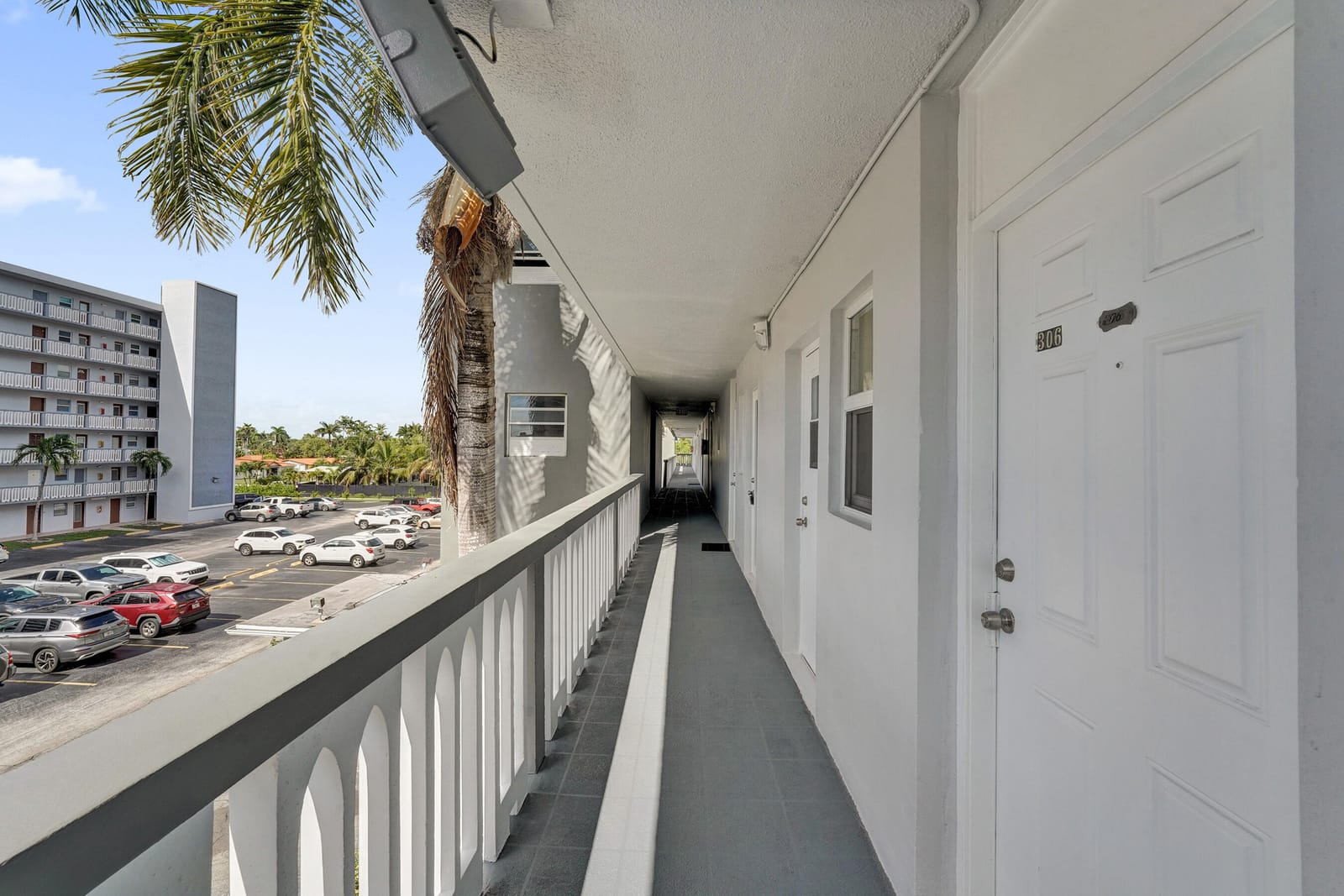 610 NE 12TH Avenue 306, Hallandale Beach, FL 33009 photo 23