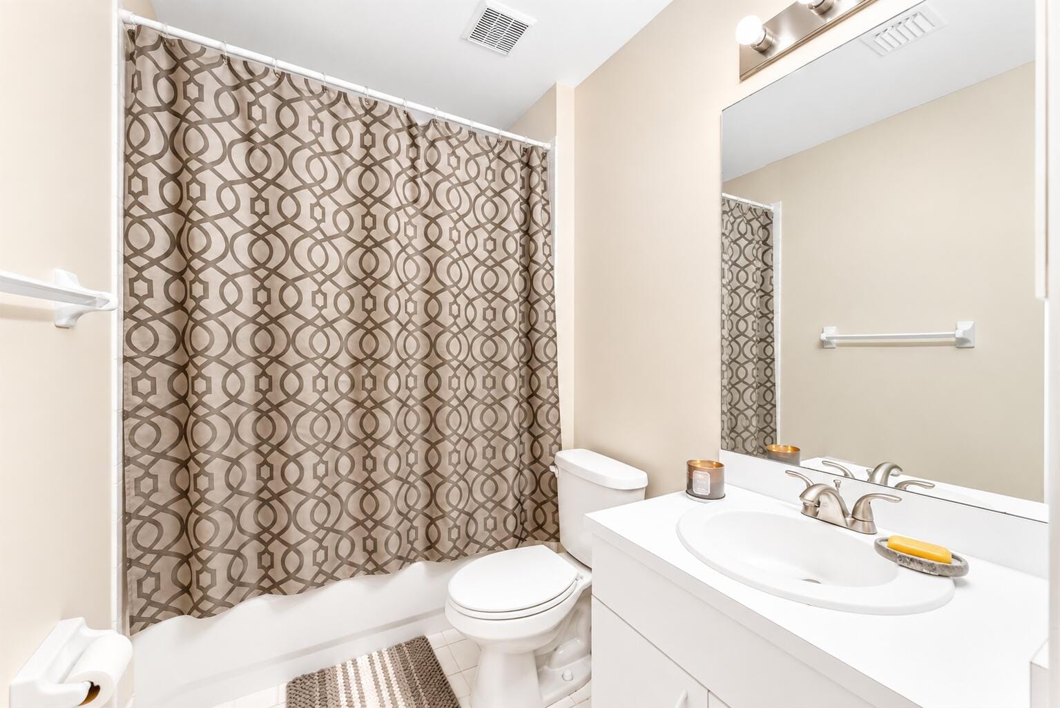 12230 DARTMOOR Drive — photo 8