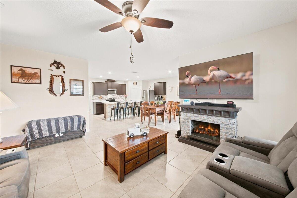 1197 CASEY Avenue — photo 12