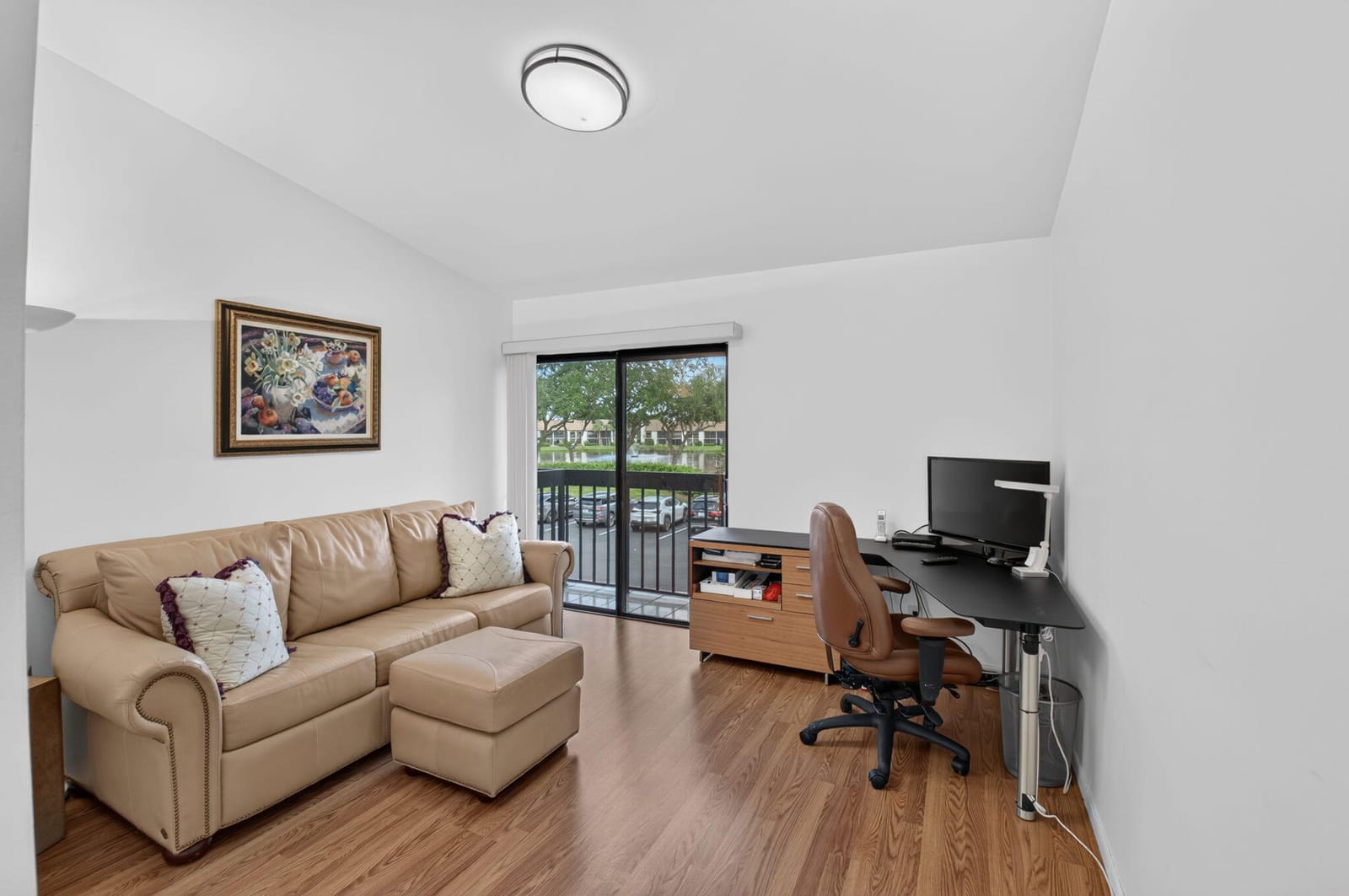 5086 Golfview Court 1622 — photo 5