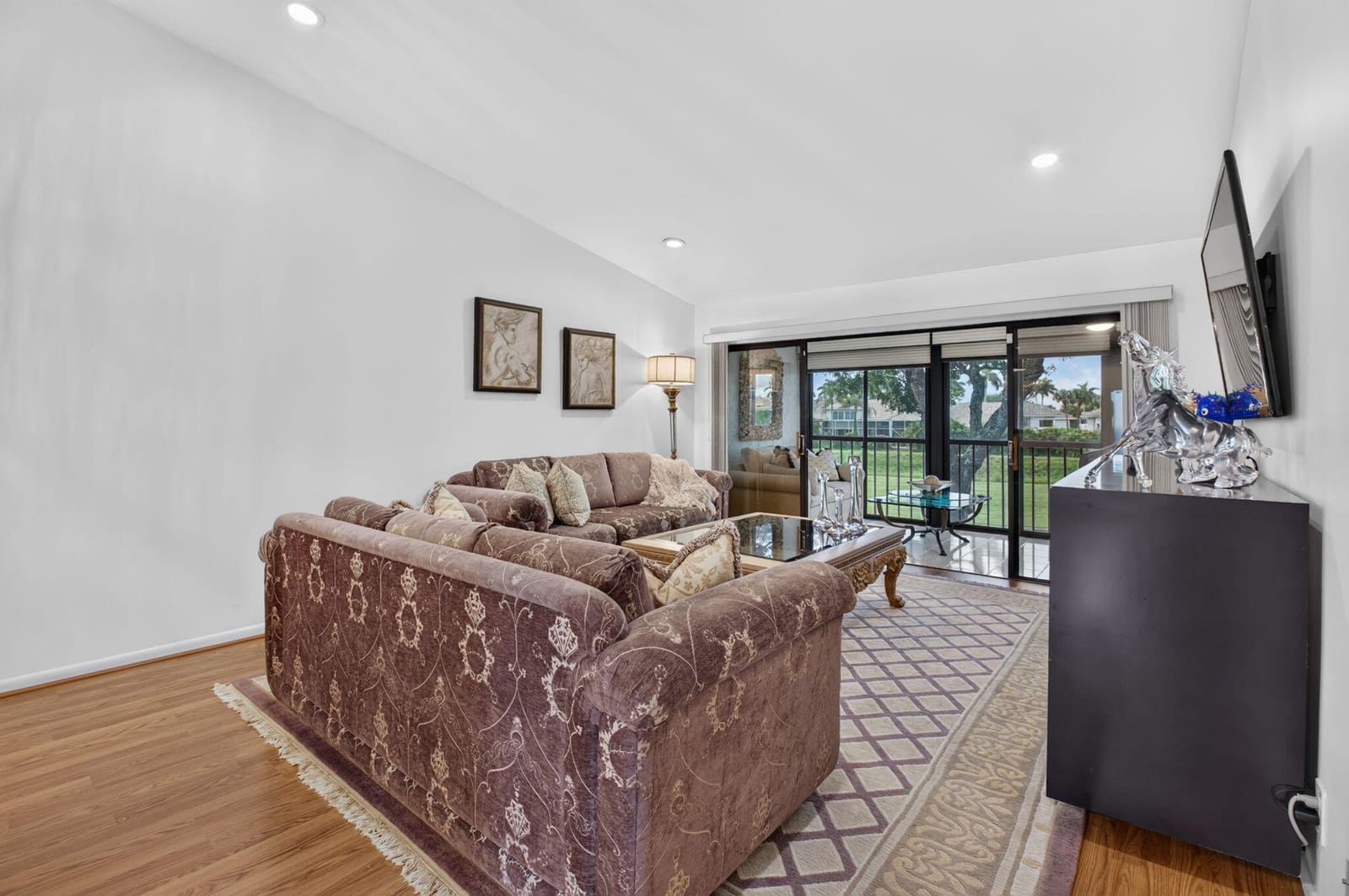 5086 Golfview Court 1622 — photo 9