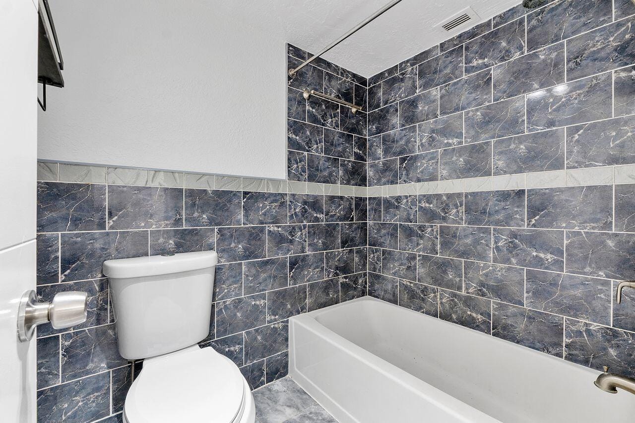 6260 S Falls Circle Drive 110, Lauderhill, FL 33319 photo 16