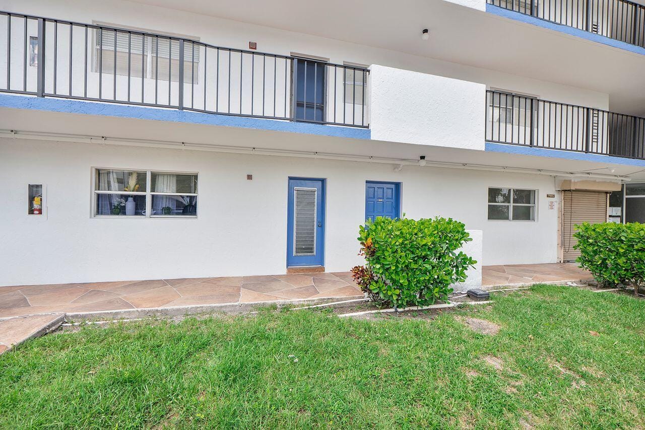 6260 S Falls Circle Drive 110, Lauderhill, FL 33319 photo 29