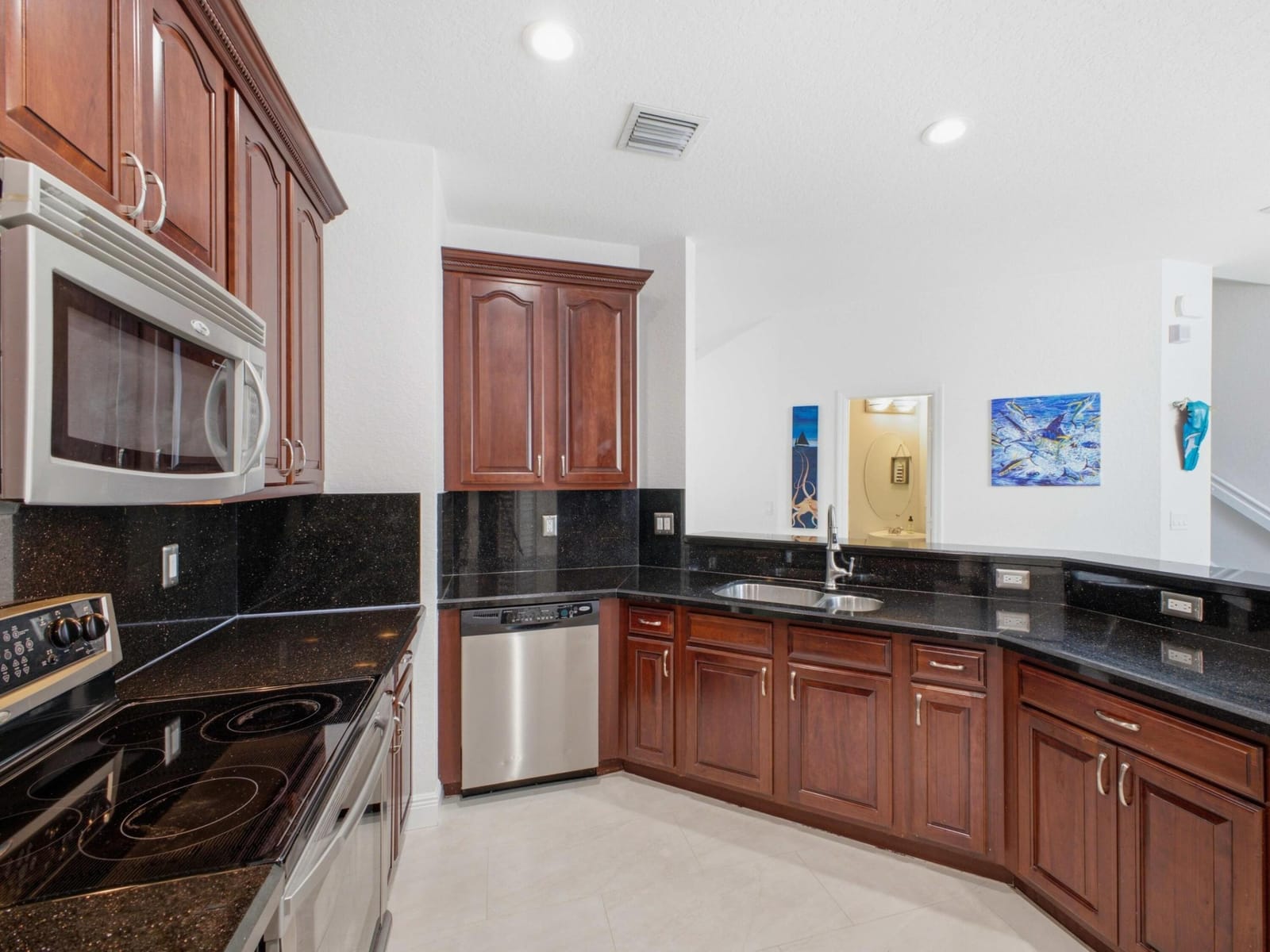 140 Seagrape Drive 108 — photo 9