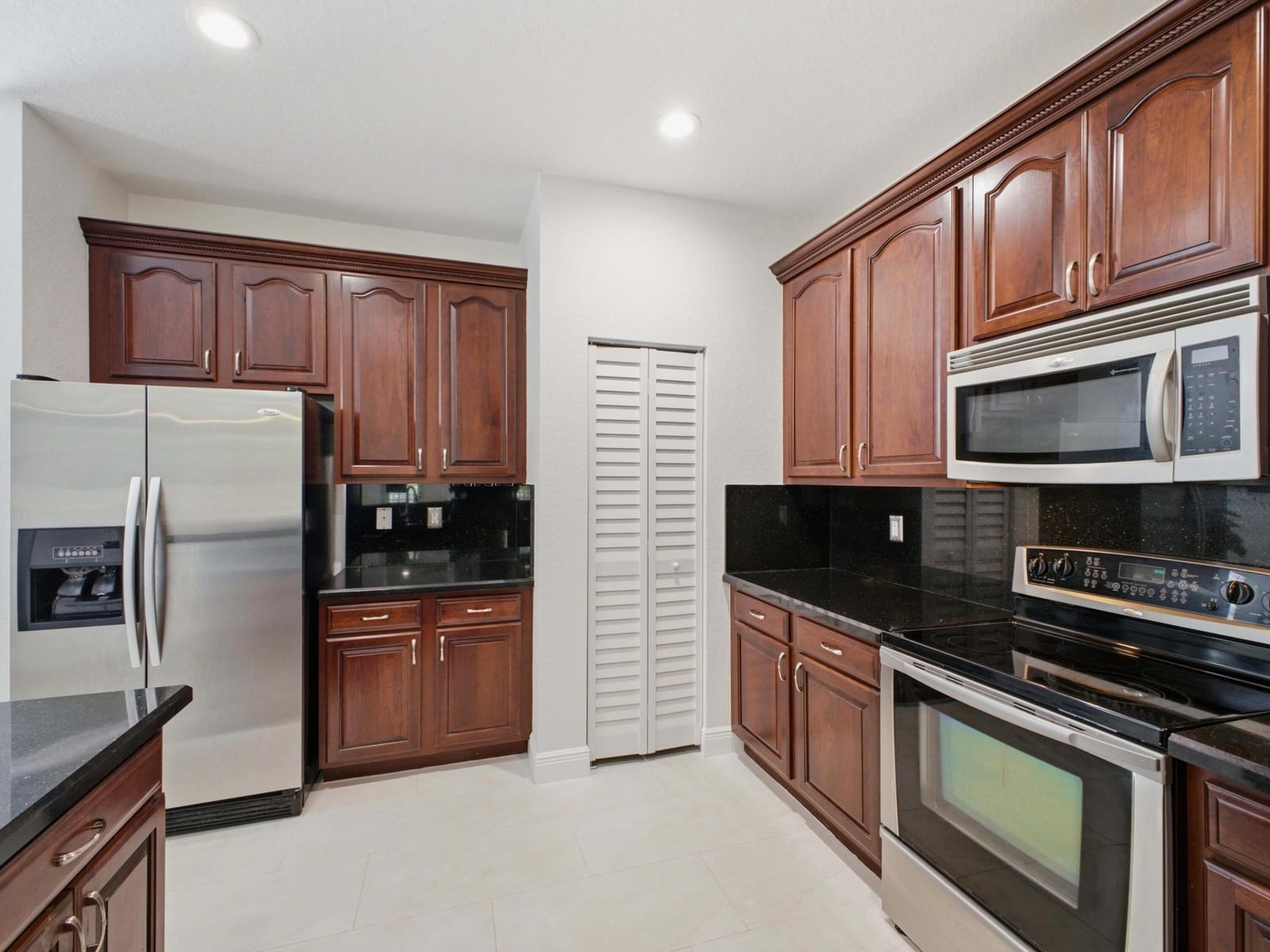 140 Seagrape Drive 108 — photo 10