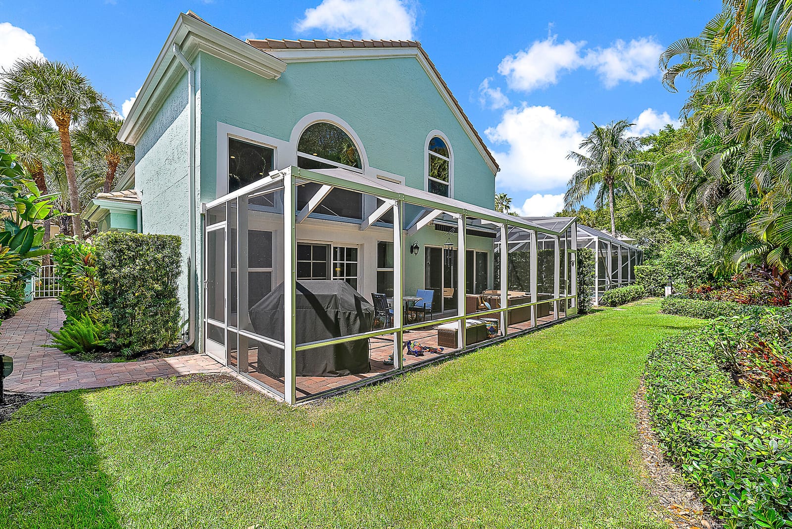 7 Grand Bay Circle — photo 2