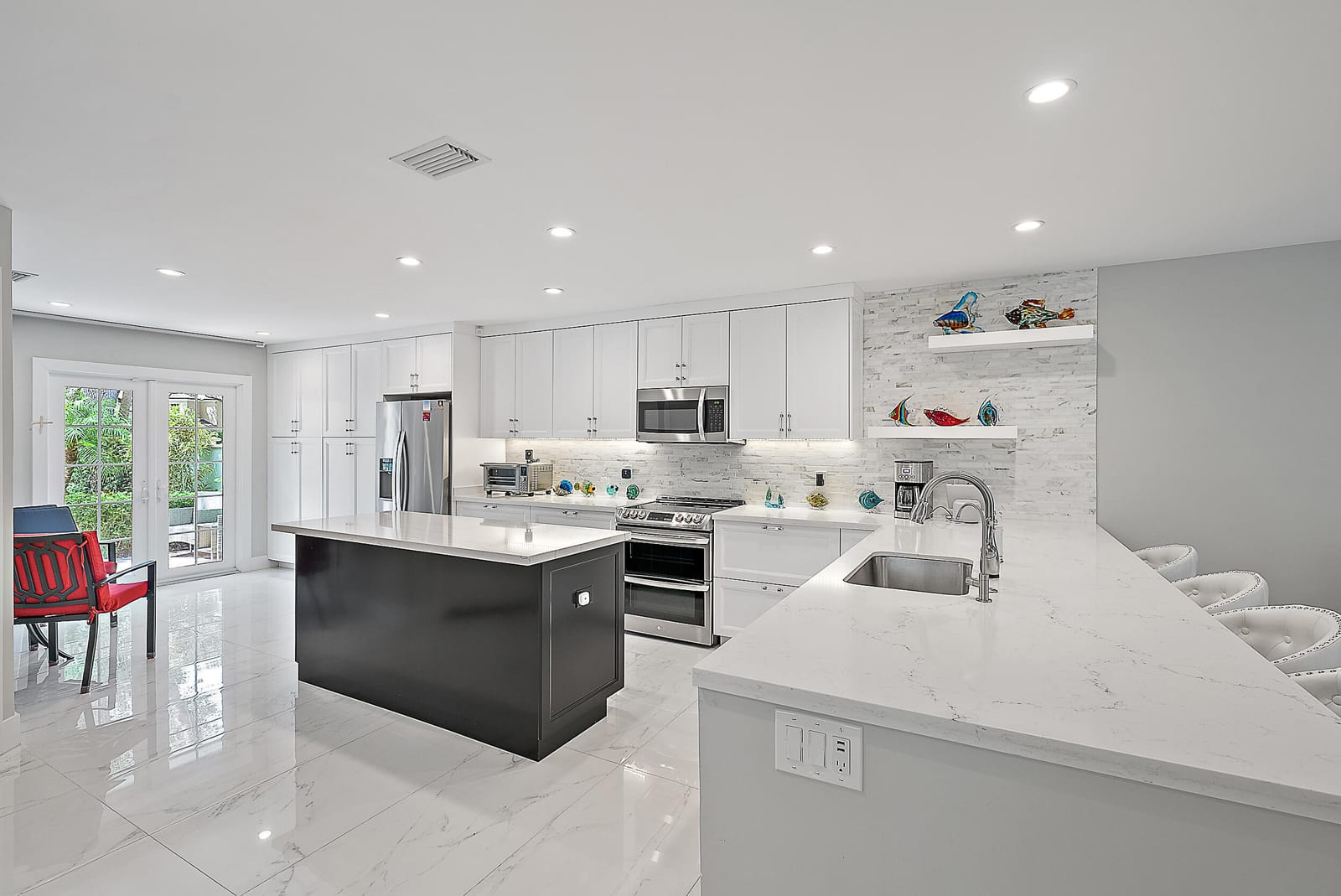 7 Grand Bay Circle — photo 8