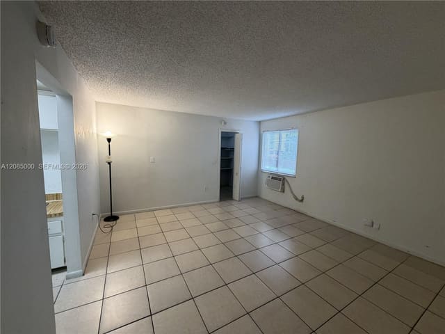 7010 NW 186th Street 5-121A, Hialeah, FL 33015