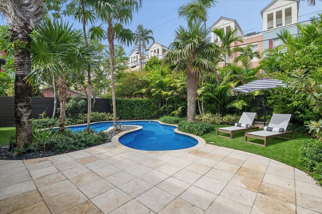 541 NE 8th Avenue, Fort Lauderdale, FL 33301