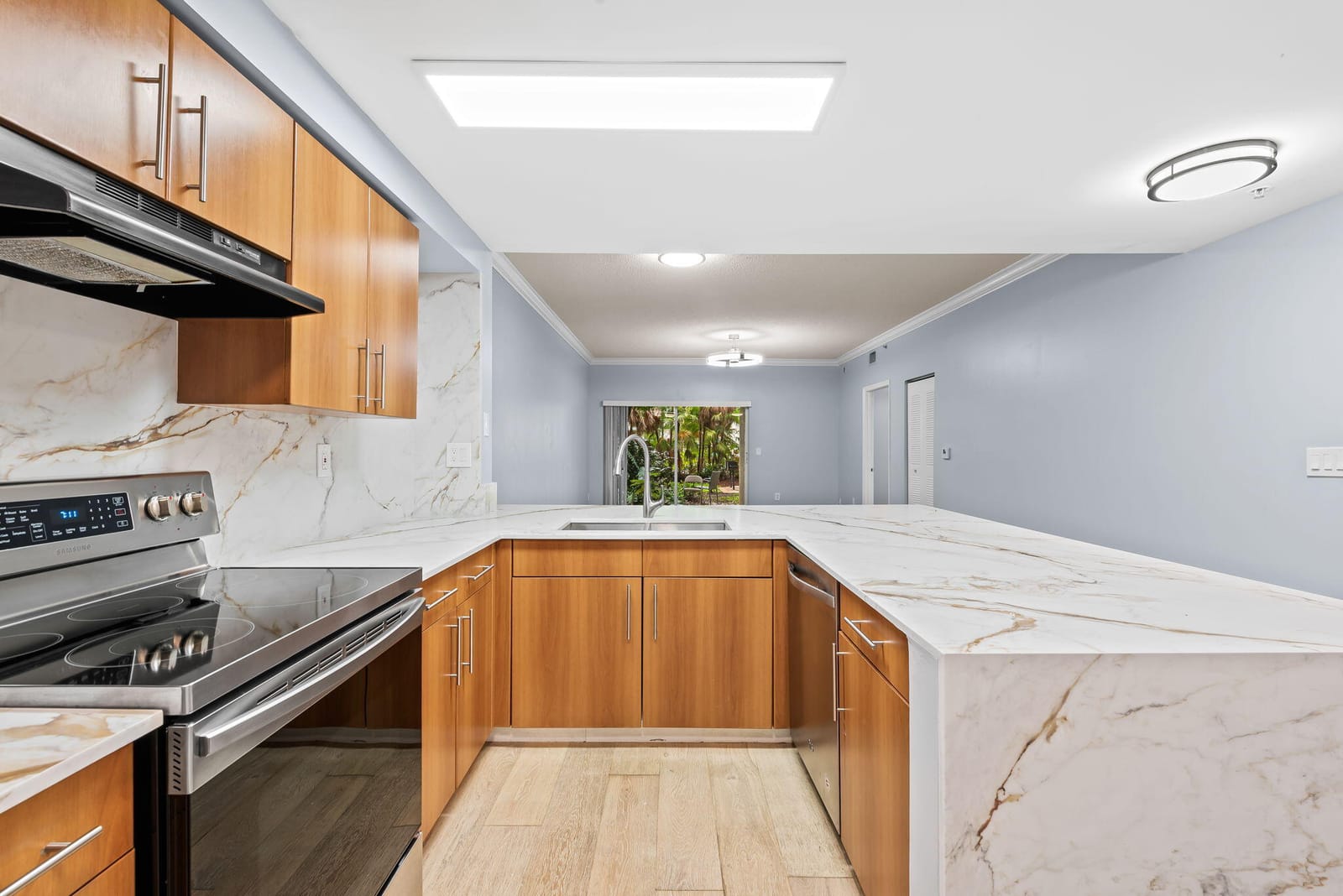5900 W SAMPLE Road 102, Coral Springs, FL 33067 photo 4
