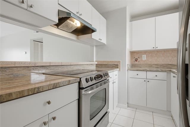 6090 W Flagler Street 307, Miami, FL 33144