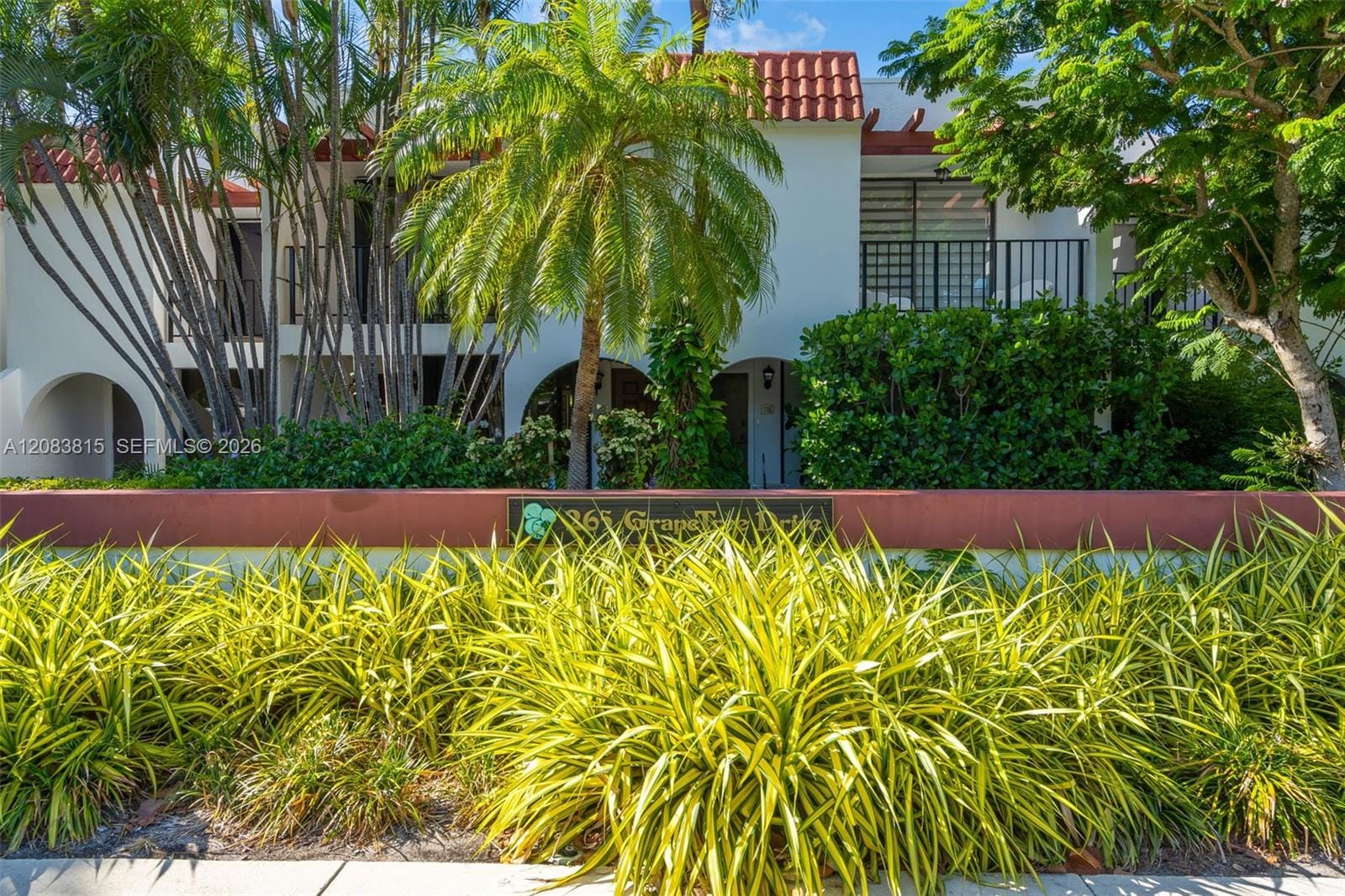 265 Grapetree Drive 119, Key Biscayne, FL 33149 photo 2