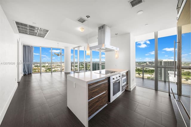1100 Biscayne Boulevard 3805, Miami, FL 33132