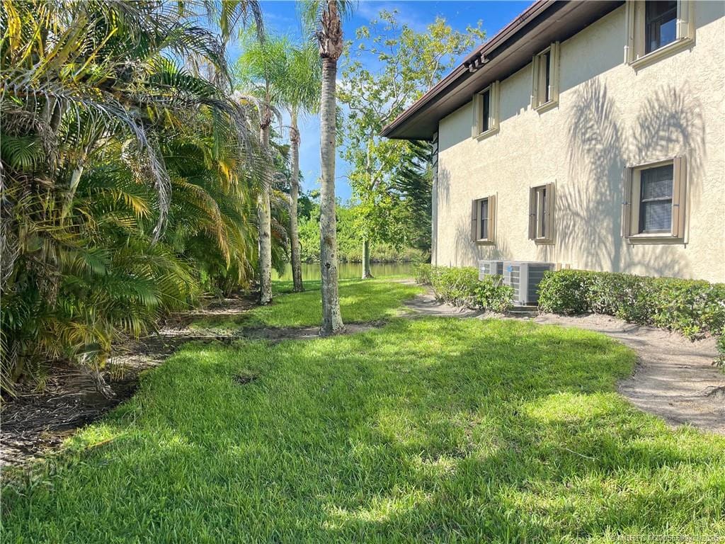 911 SW South River Drive 107, Stuart, FL 34997 photo 15