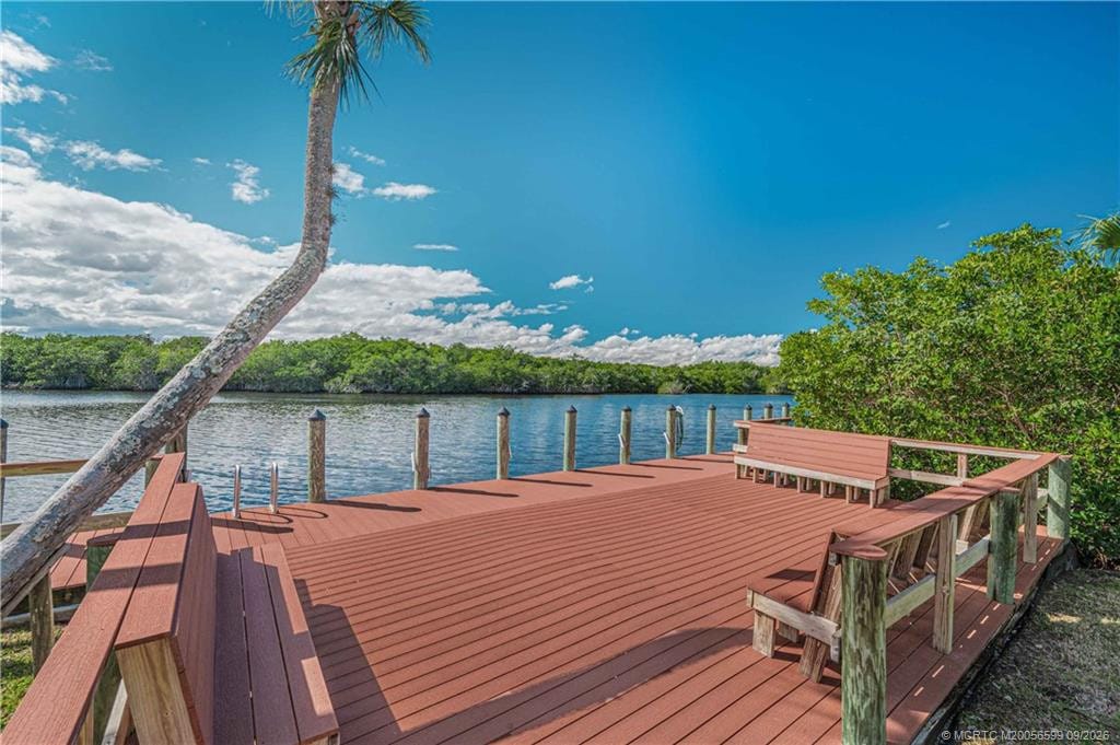911 SW South River Drive 107, Stuart, FL 34997 photo 17