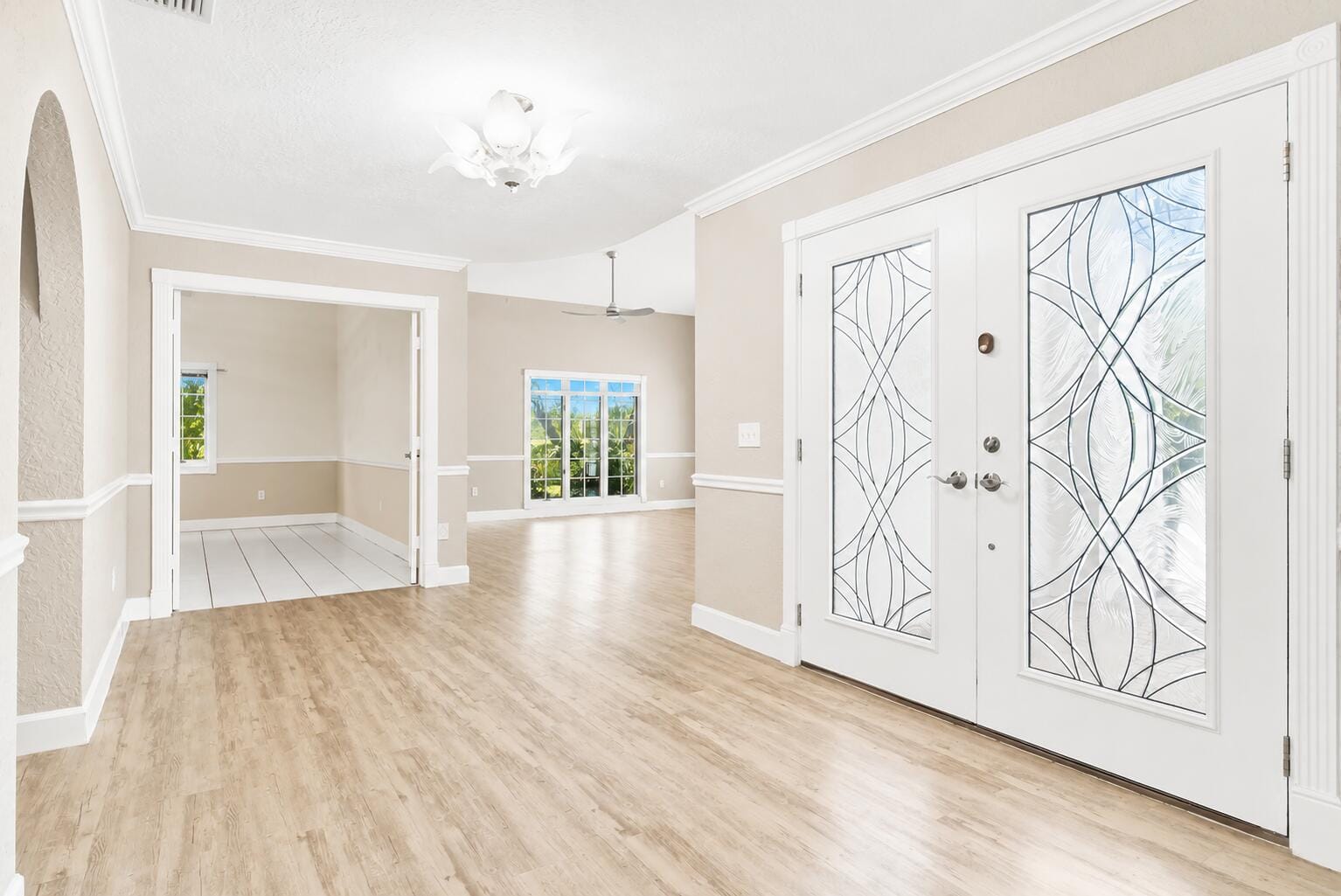 1157 SW Mirror Lake Cove — photo 8