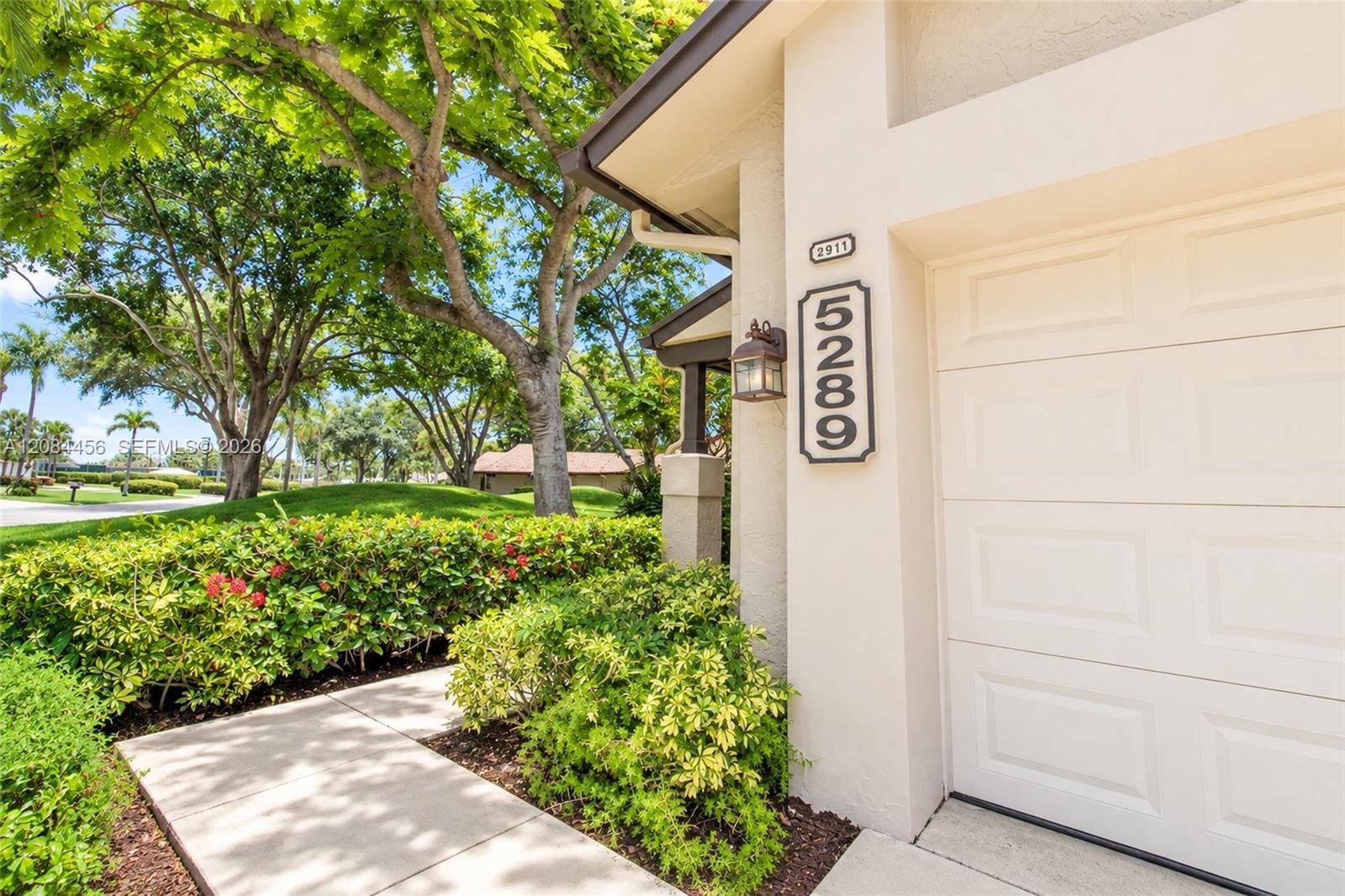 5289 Fairway Woods Drive 2911 — photo 2