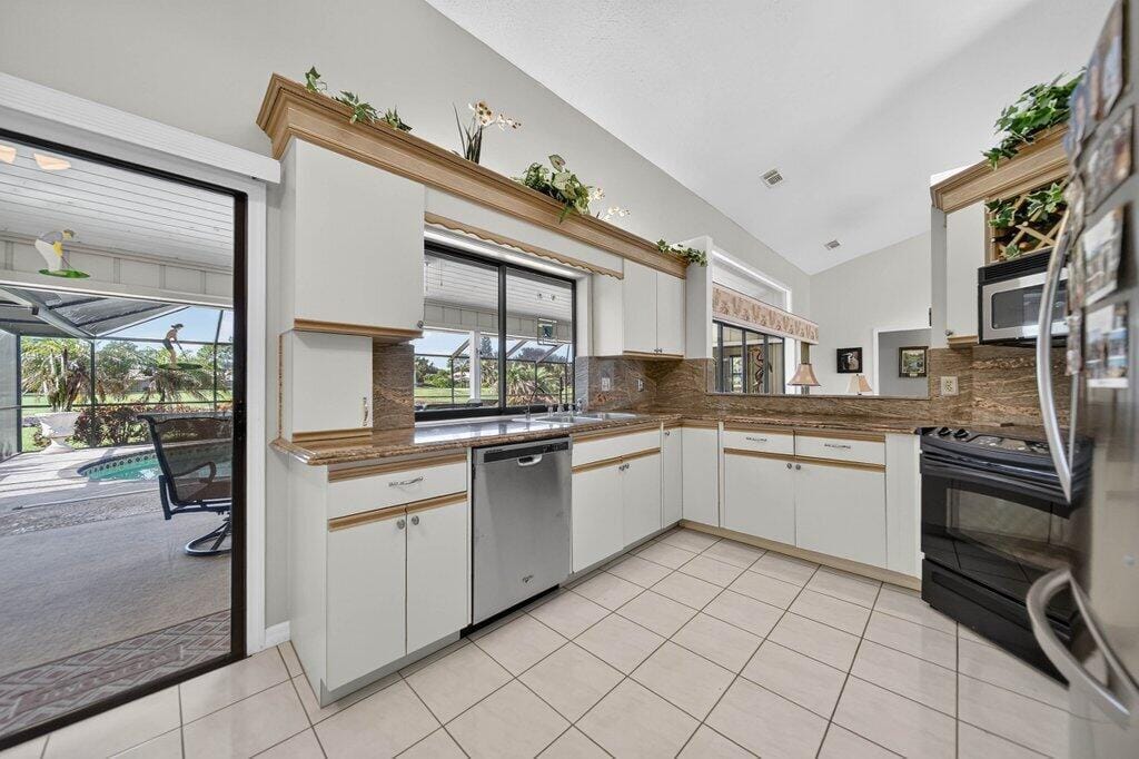 4842 SW BIMINI Circle N, Palm City, FL 34990 photo 12