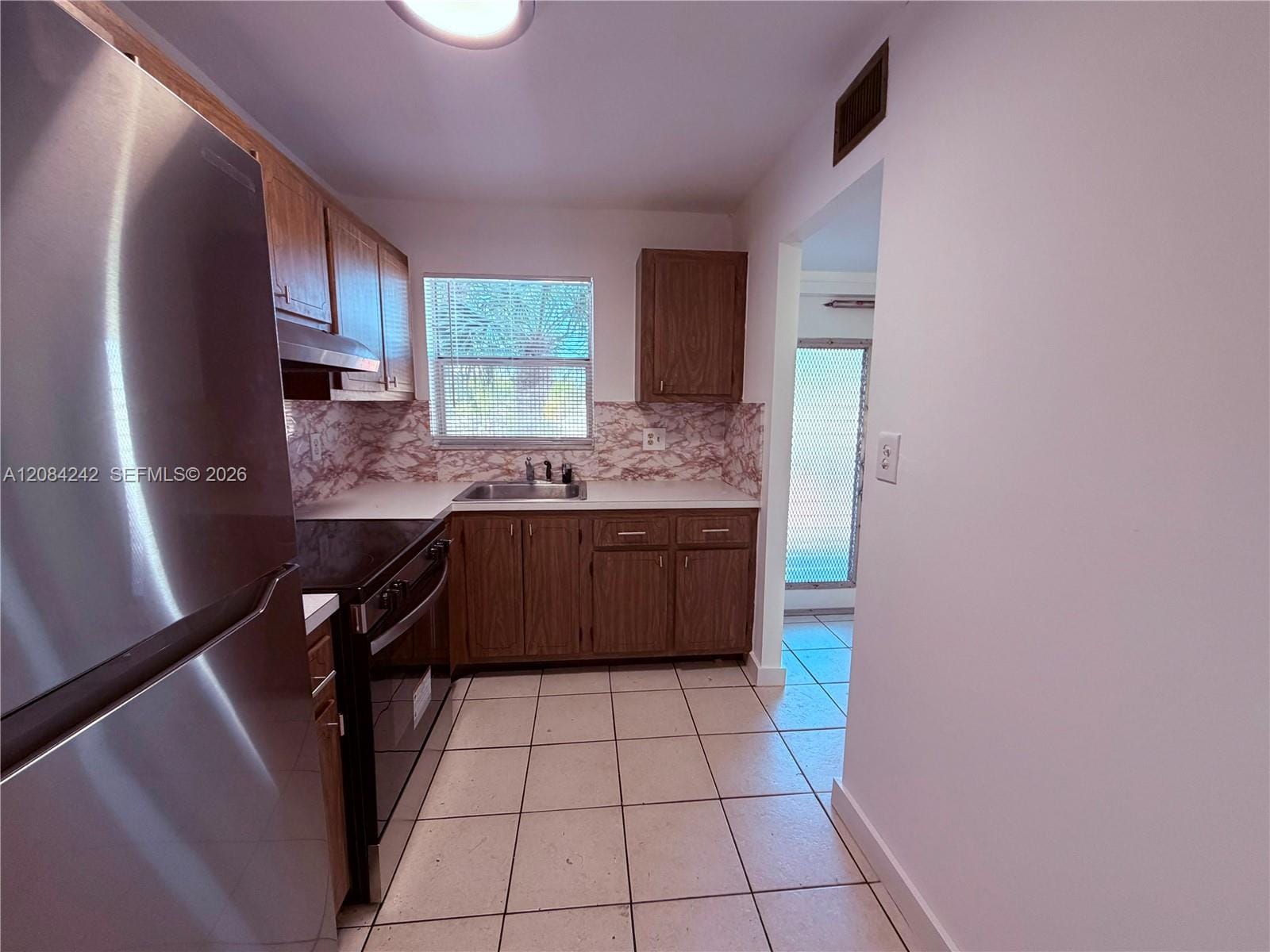 8600 Sunrise Lakes Boulevard 211 — photo 5