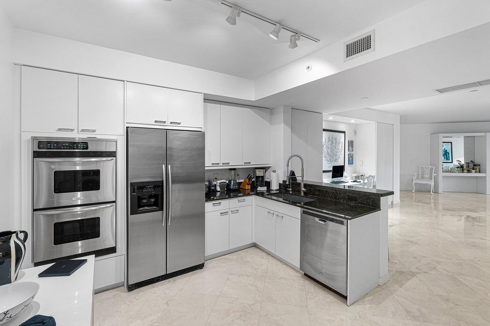 550 SE Mizner Boulevard B309, Boca Raton, FL 33432 photo 14
