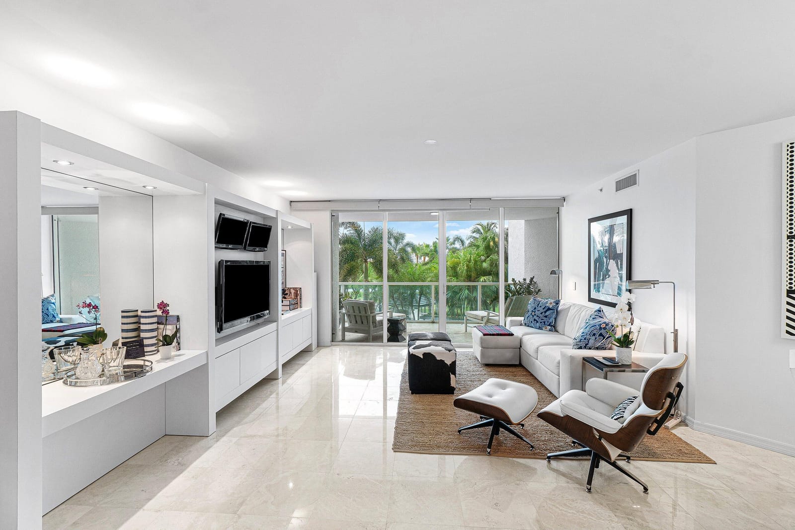550 SE Mizner Boulevard B309 — photo 3