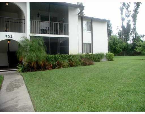 4877 Sable Pine Circle D2, West Palm Beach, FL 33417 photo 1