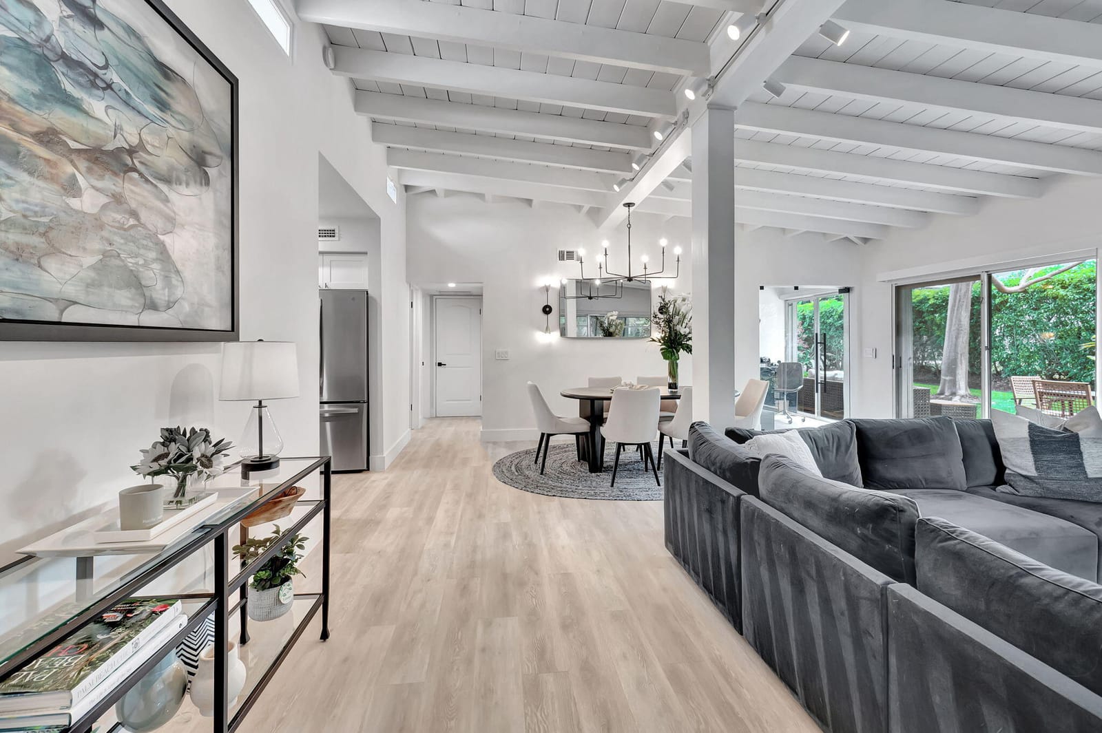 231 SE 3rd Avenue — photo 3