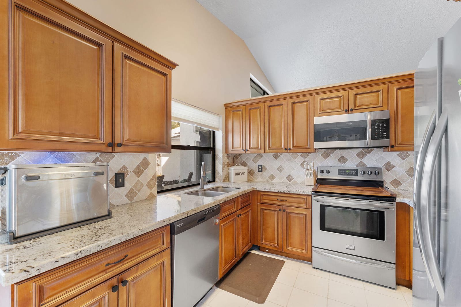 21035 Rustlewood Avenue, Boca Raton, FL 33428 photo 29