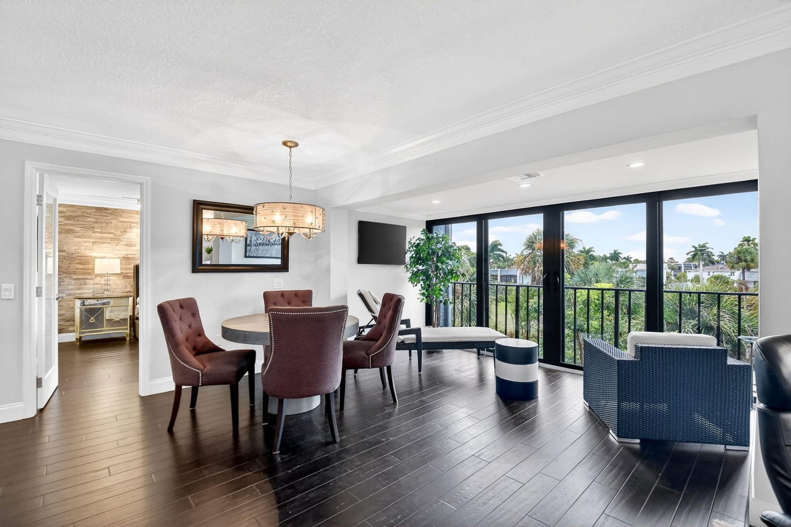 4290 DESTE Court 303 — photo 4