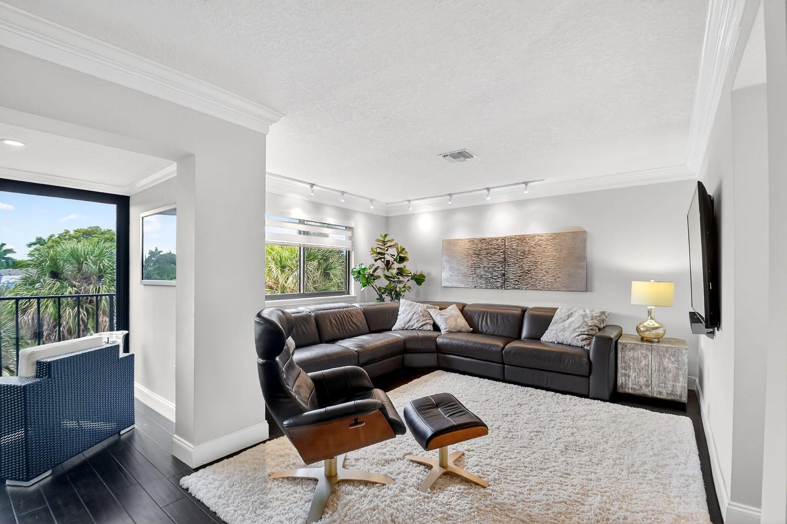 4290 DESTE Court 303 — photo 8