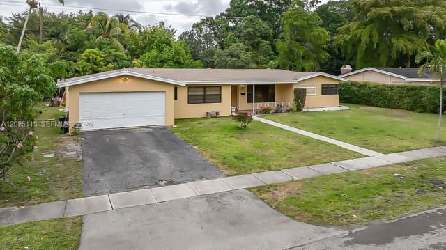 890 NW 65th Avenue, Plantation, FL 33317