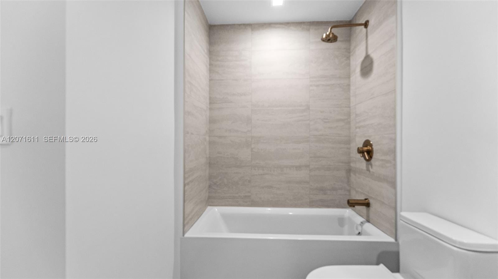 77 SE 5th Street 1607, Miami, FL 33131 photo 14