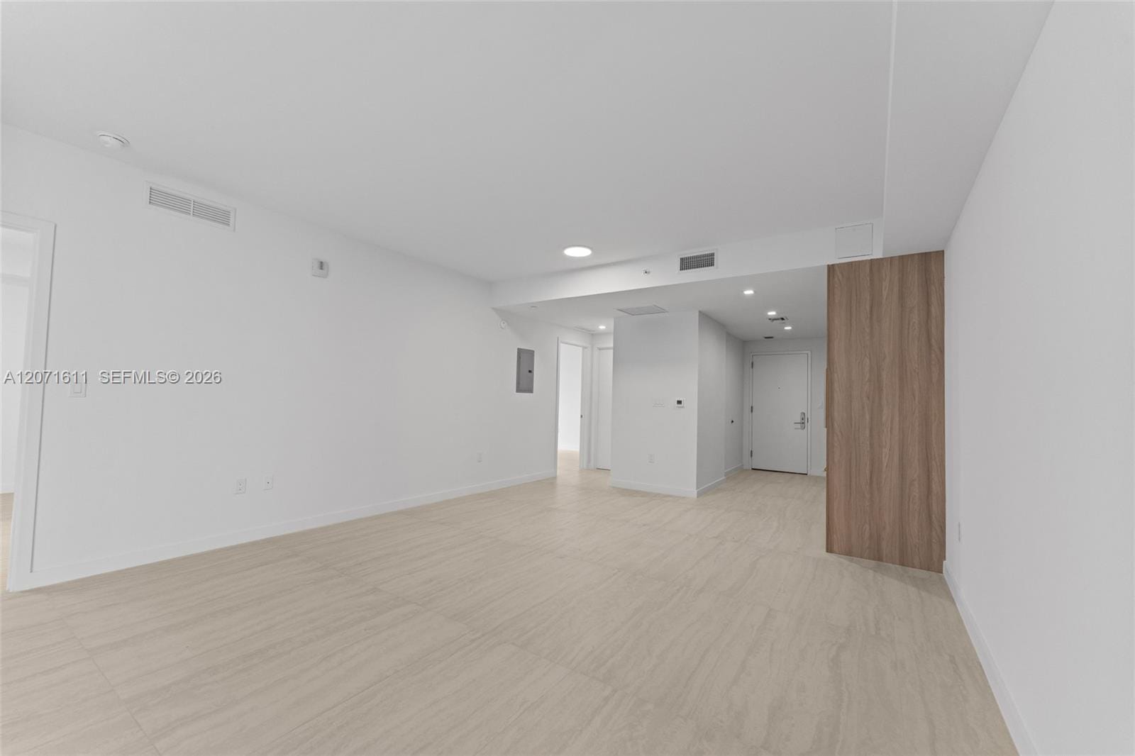 77 SE 5th Street 1607 — photo 8