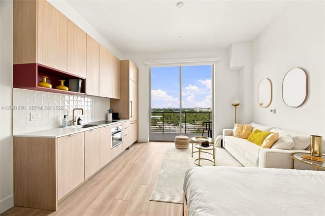 90 NE 32nd 1118, Miami, FL 33137