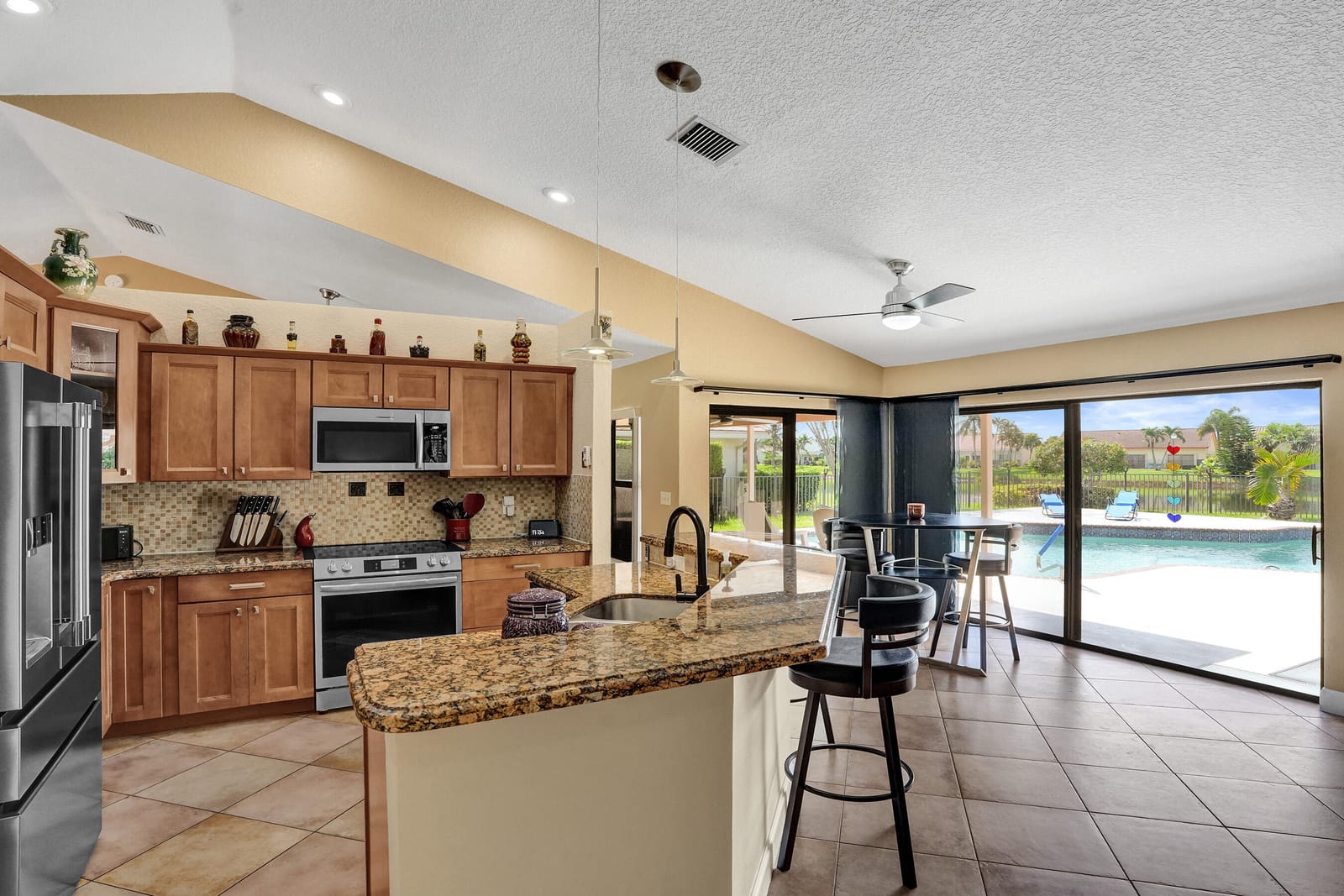 9255 Sun Pointe Drive — photo 12