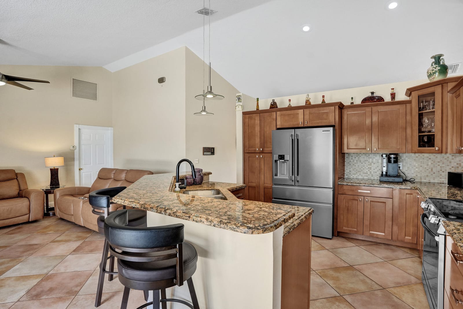9255 Sun Pointe Drive — photo 8