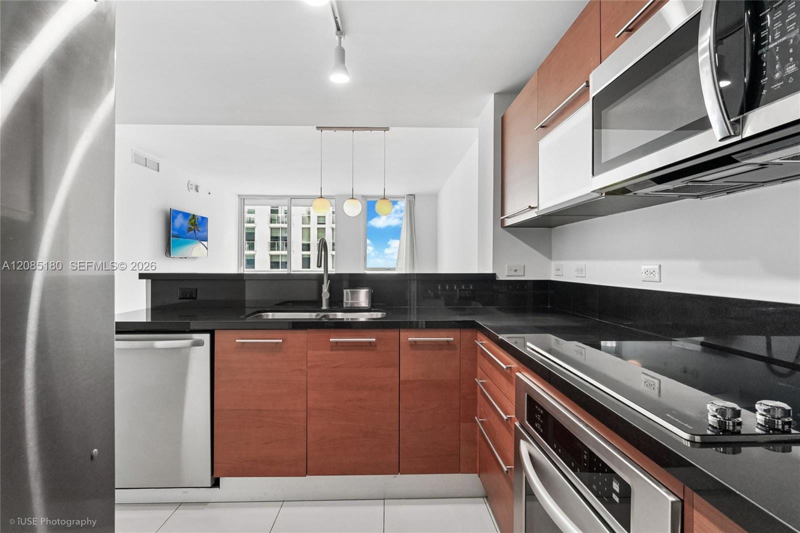 253 NE 2nd Street 2104, Miami, FL 33132 photo 7