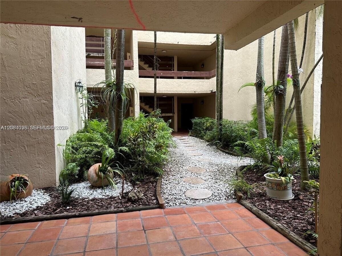 12455 SW 93rd Terrace 204T — photo 1