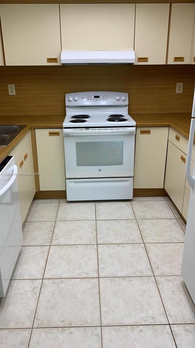 12455 SW 93rd Terrace 204T — photo 9