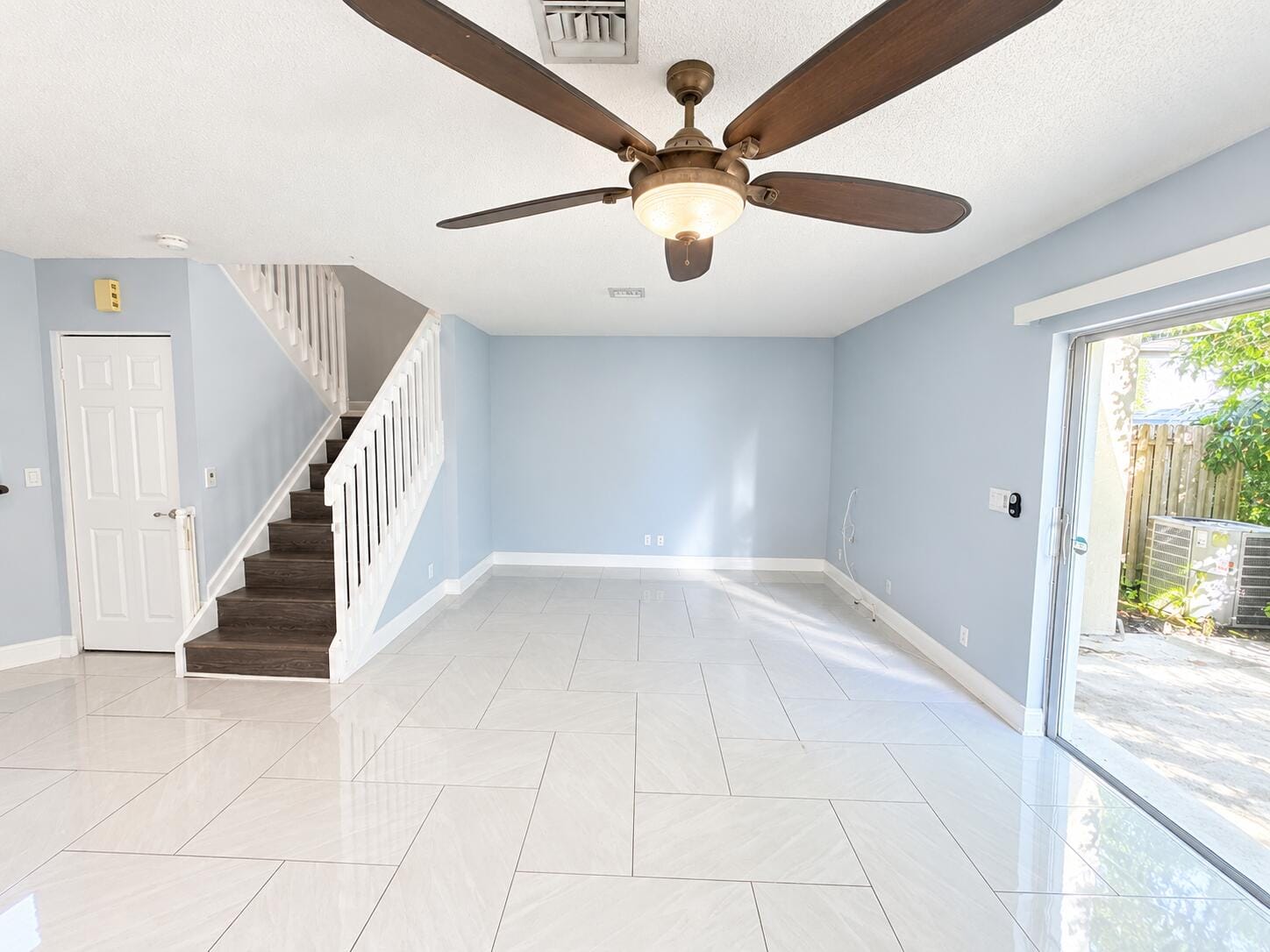 4747 SW 14TH Street — photo 4
