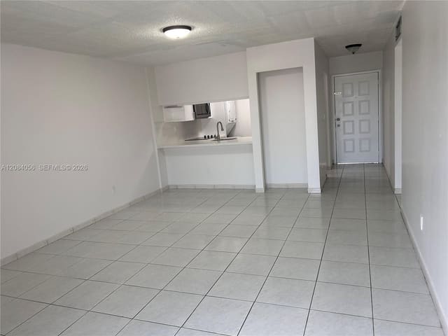 460 E 23rd Street 410, Hialeah, FL 33013