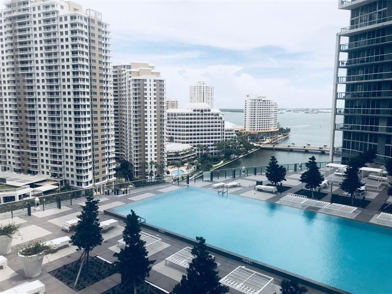 465 BRICKELL Avenue 1806, Miami, FL 33131 photo 2